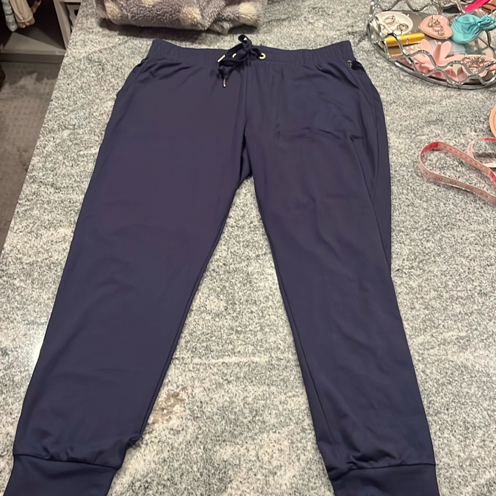 NWOT- Lilly Pulitzer- navy joggers - size S